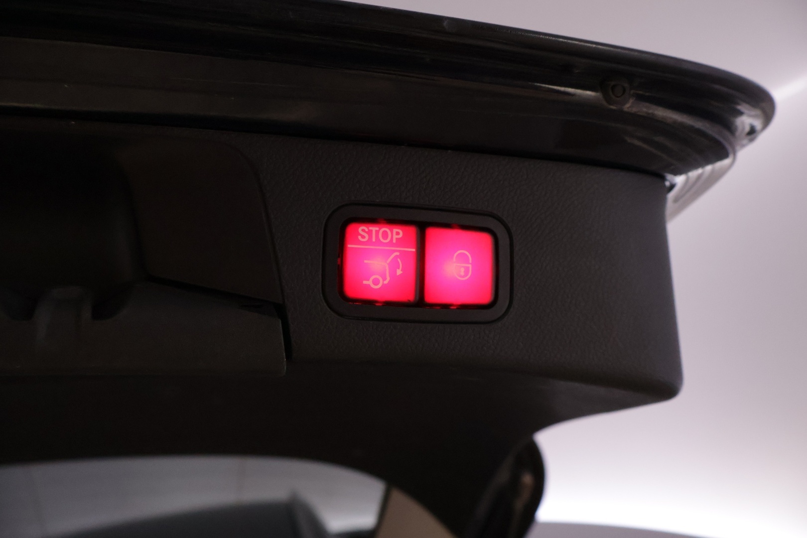 MERCEDES-BENZ C 2020