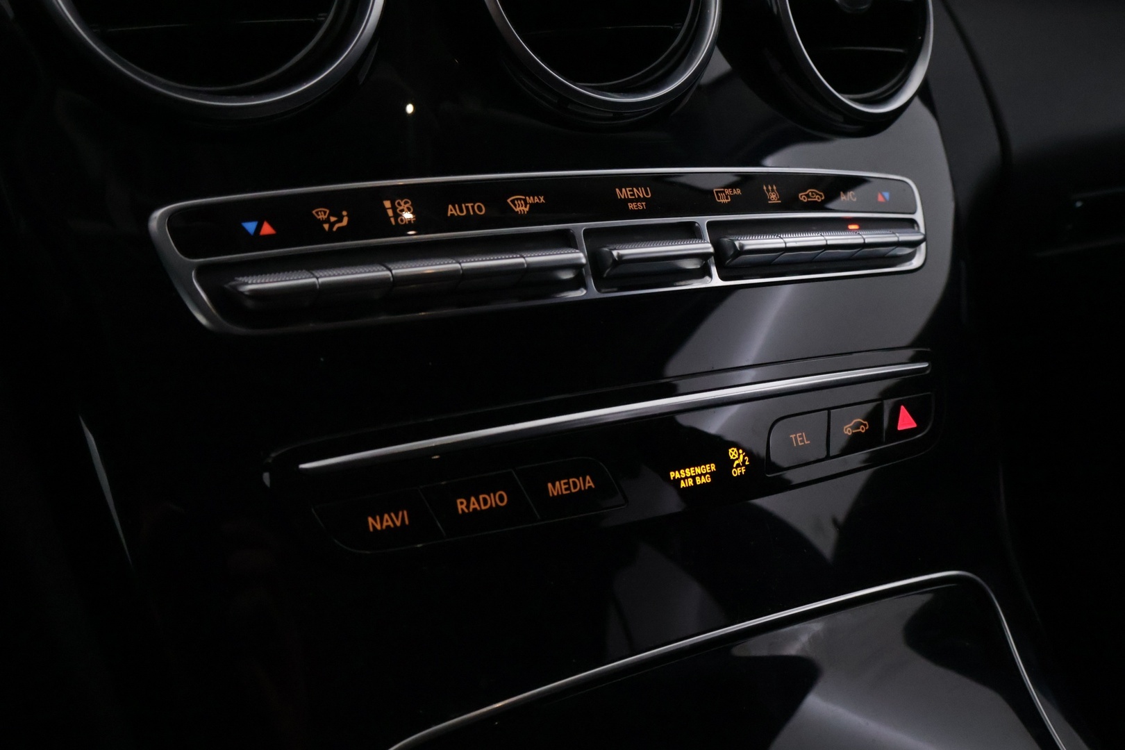 MERCEDES-BENZ C 2020