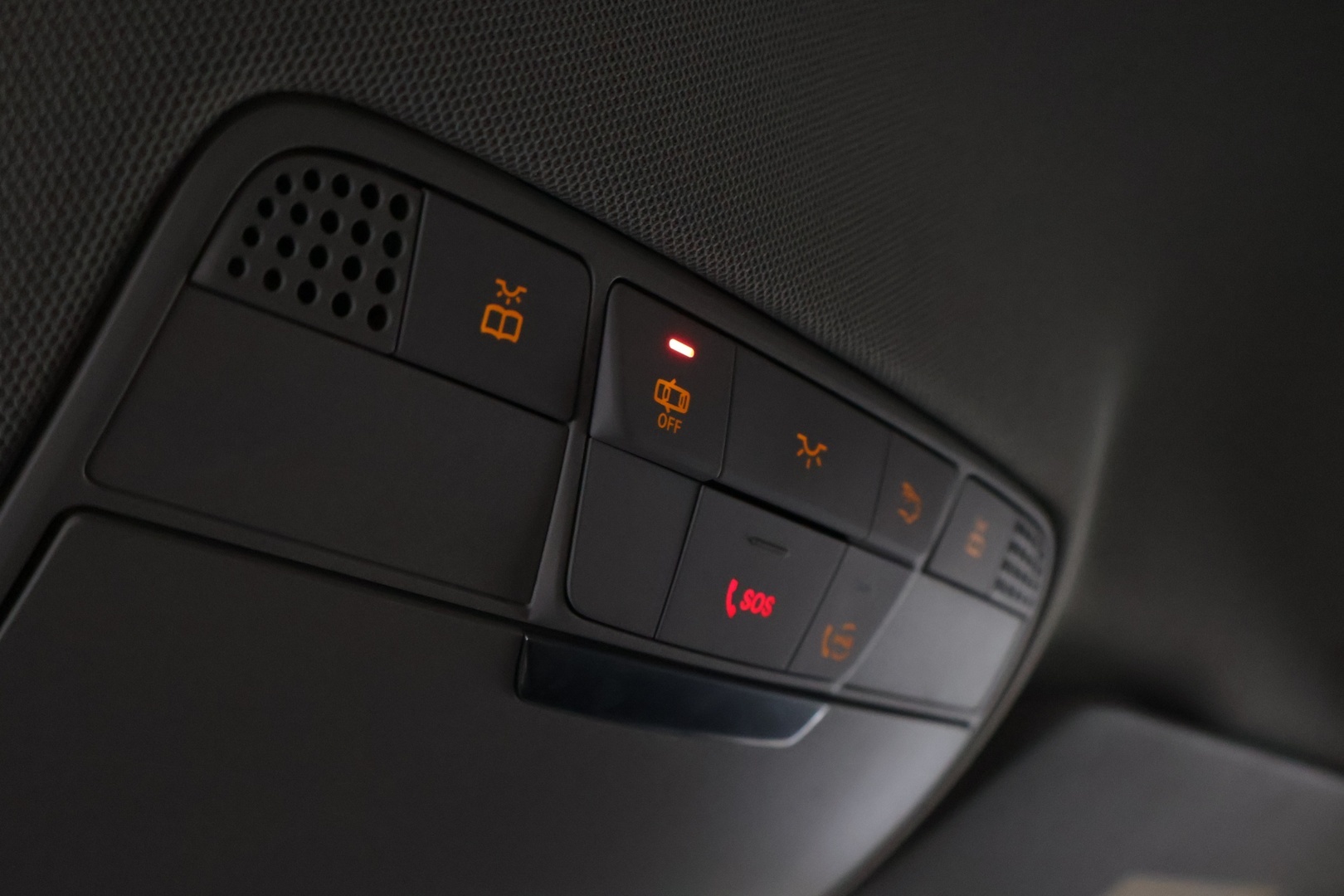 MERCEDES-BENZ C 2020