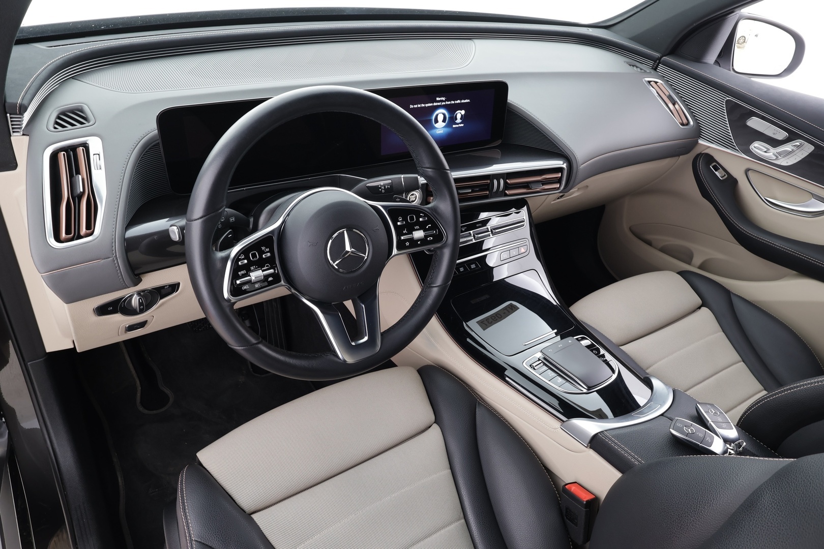 MERCEDES-BENZ EQC 2023