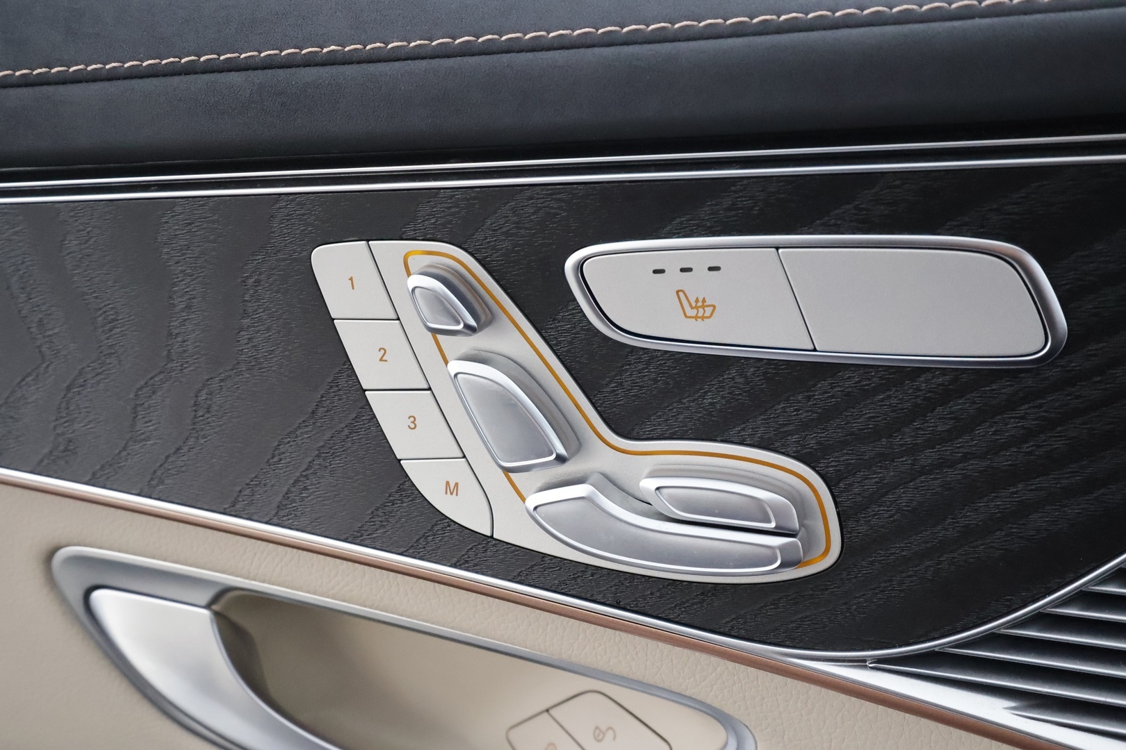 MERCEDES-BENZ EQC 2023