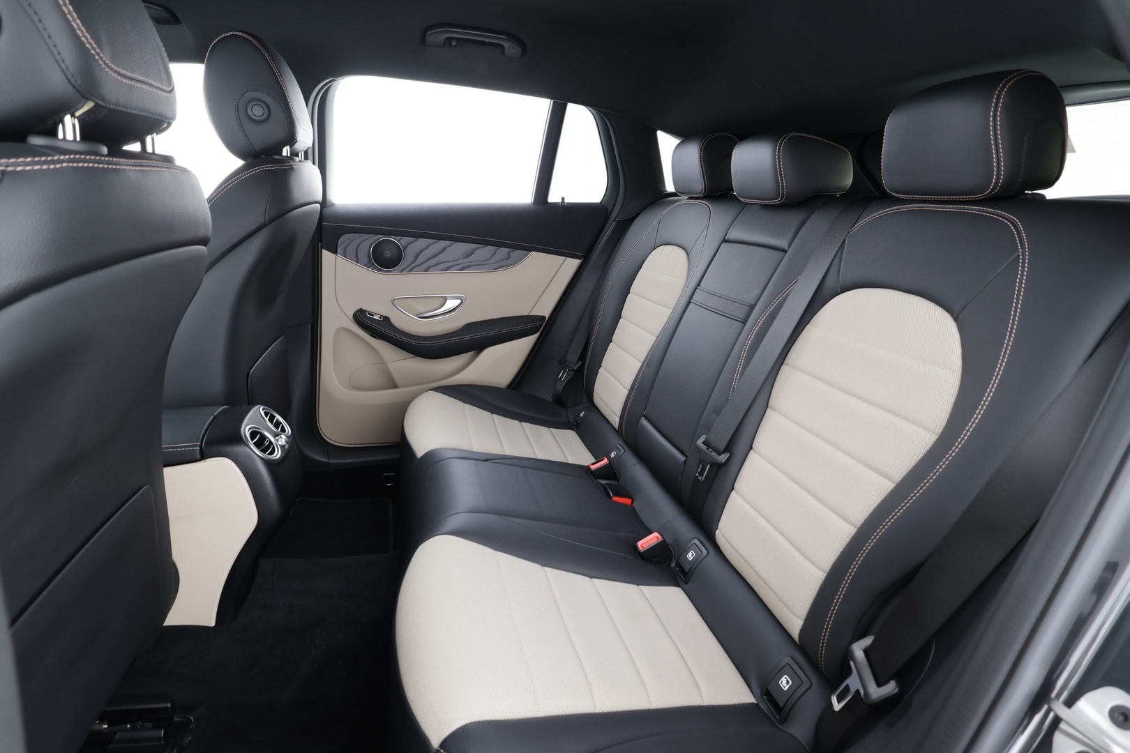 MERCEDES-BENZ EQC 2023