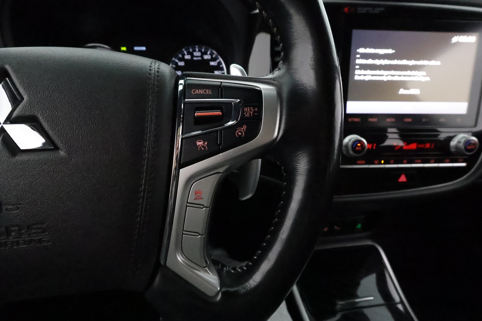 MITSUBISHI OUTLANDER PHEV 2020