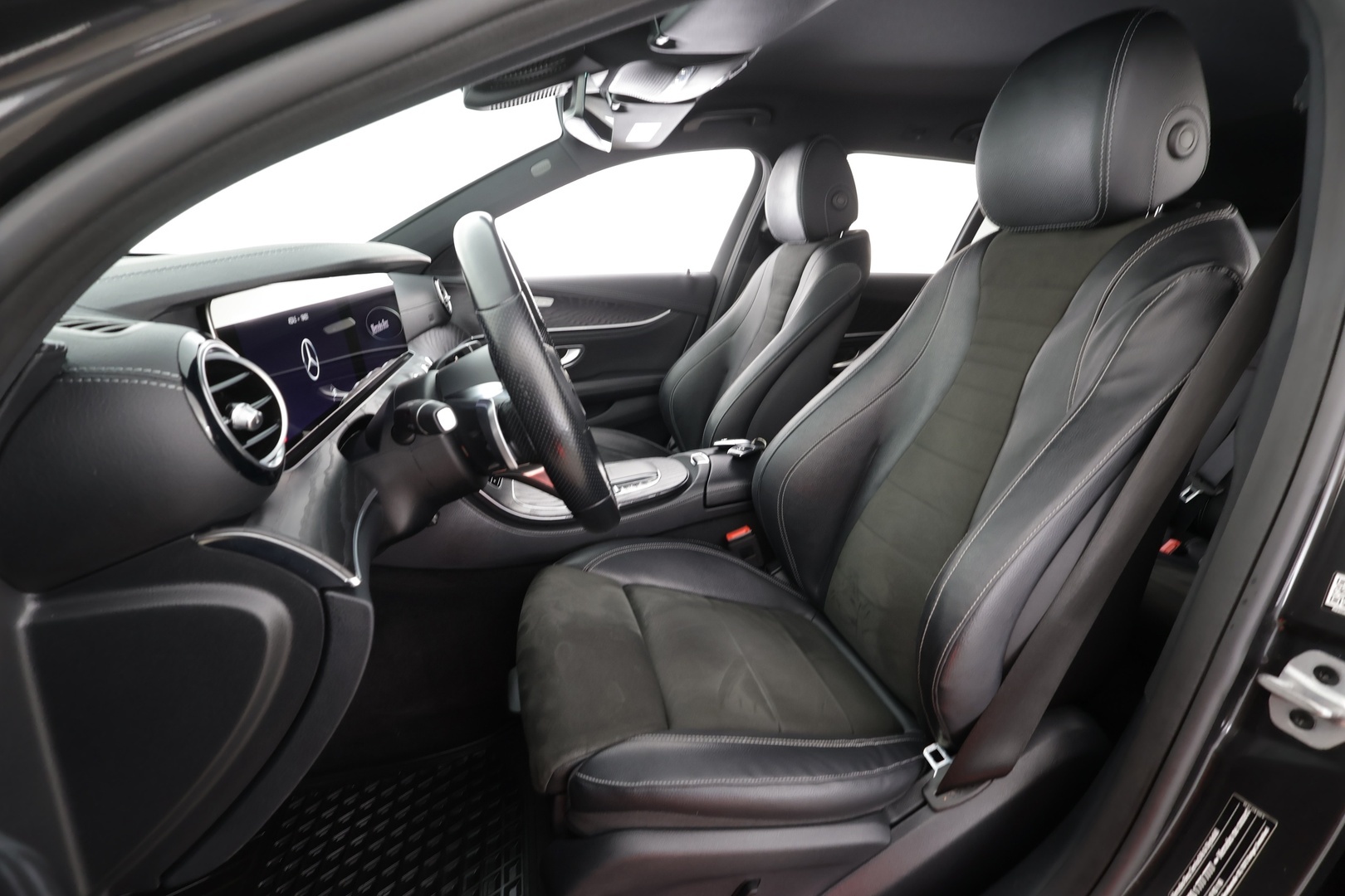 MERCEDES-BENZ E 2021