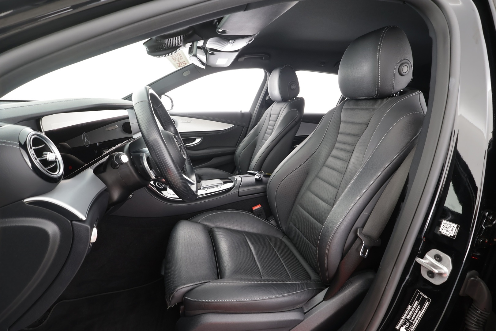 MERCEDES-BENZ E 2023