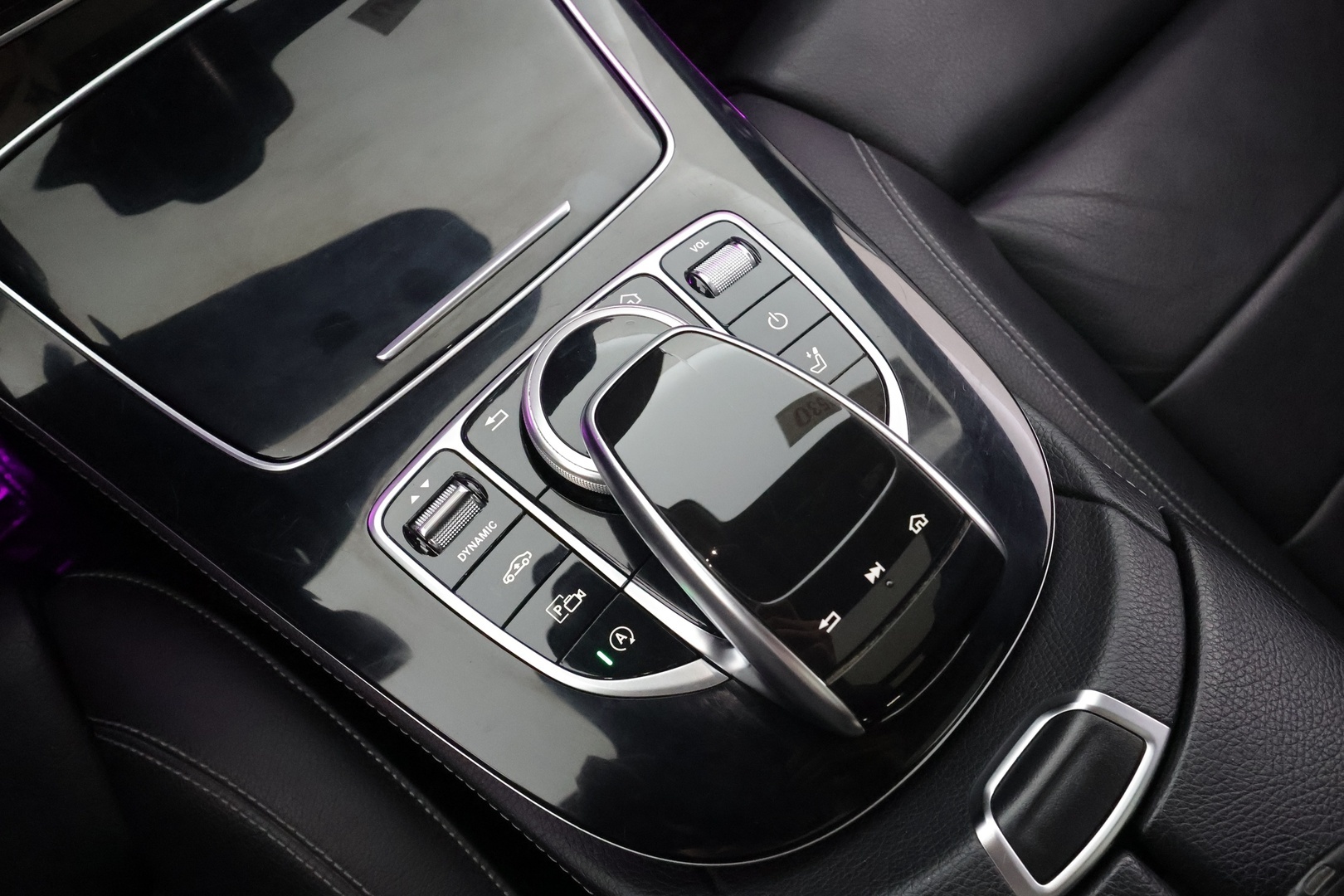 MERCEDES-BENZ E 2018