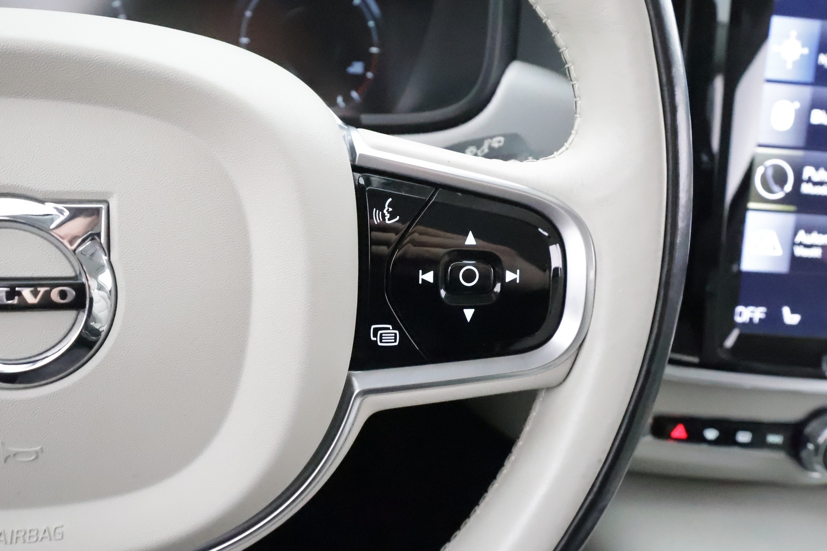 VOLVO V90 2017