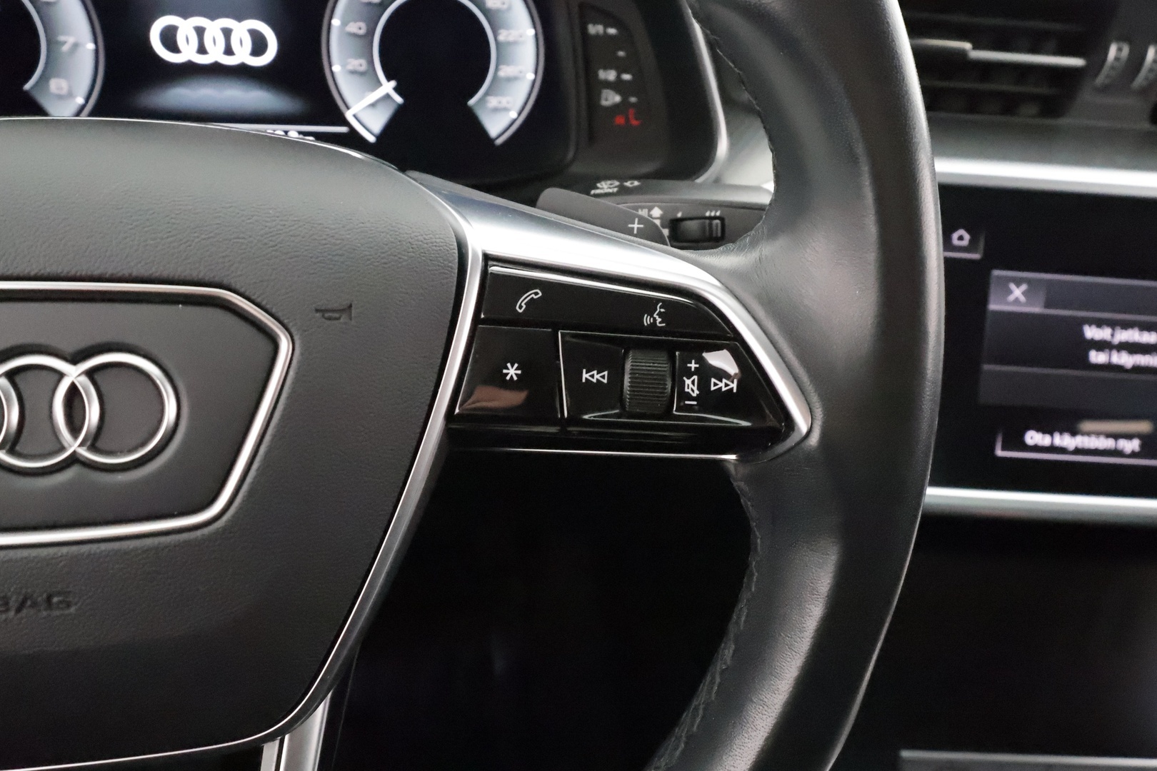 AUDI A6 2023