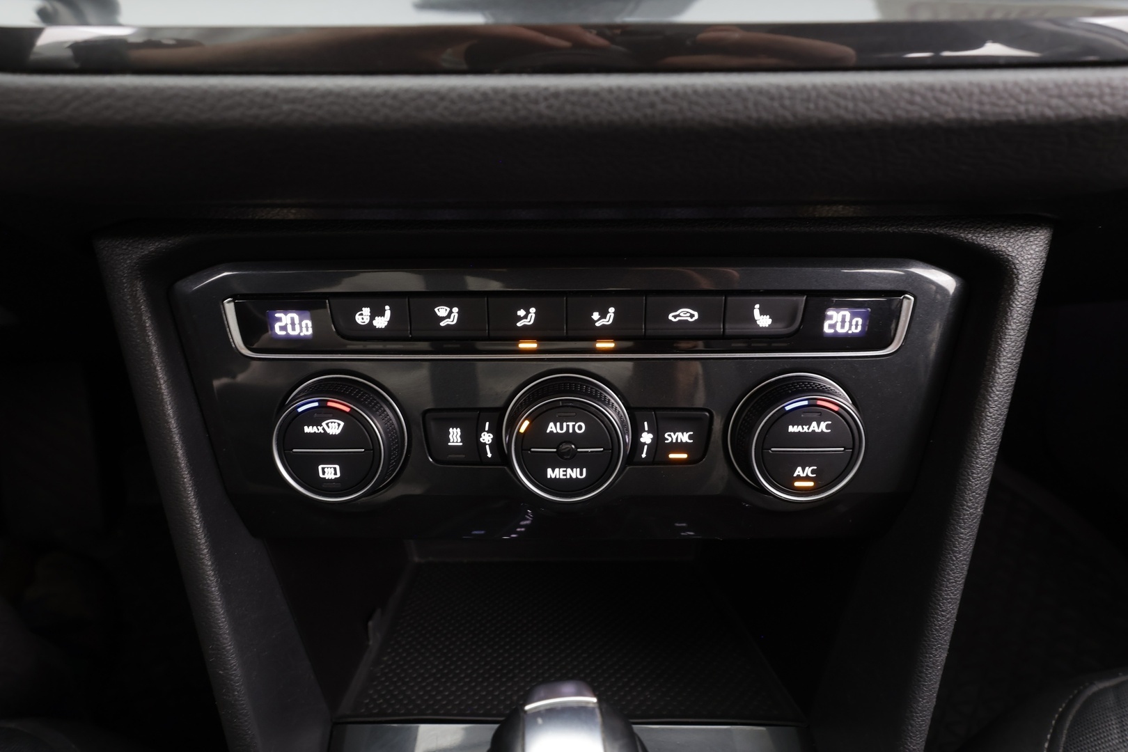 VOLKSWAGEN TIGUAN 2020