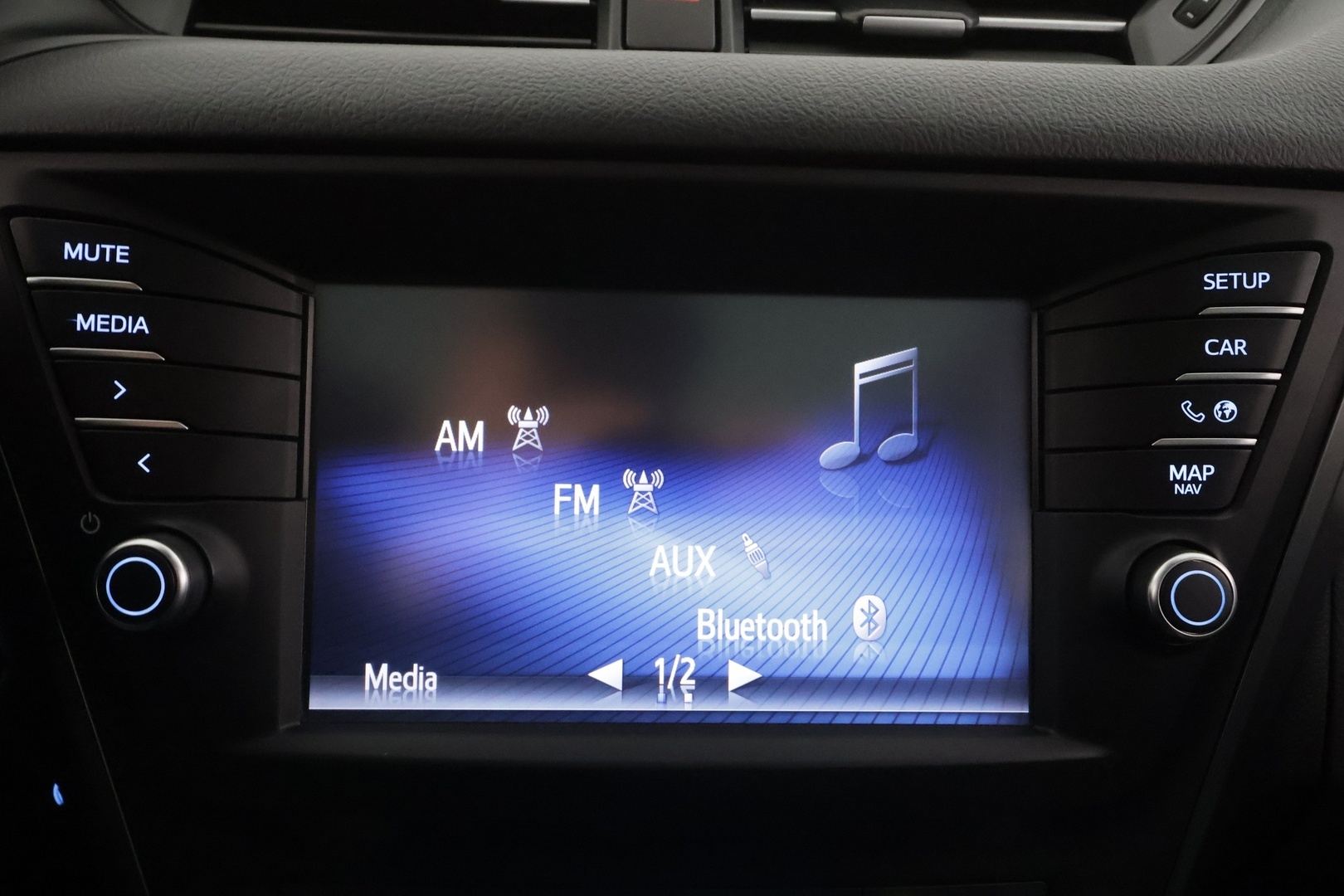 TOYOTA AVENSIS 2016
