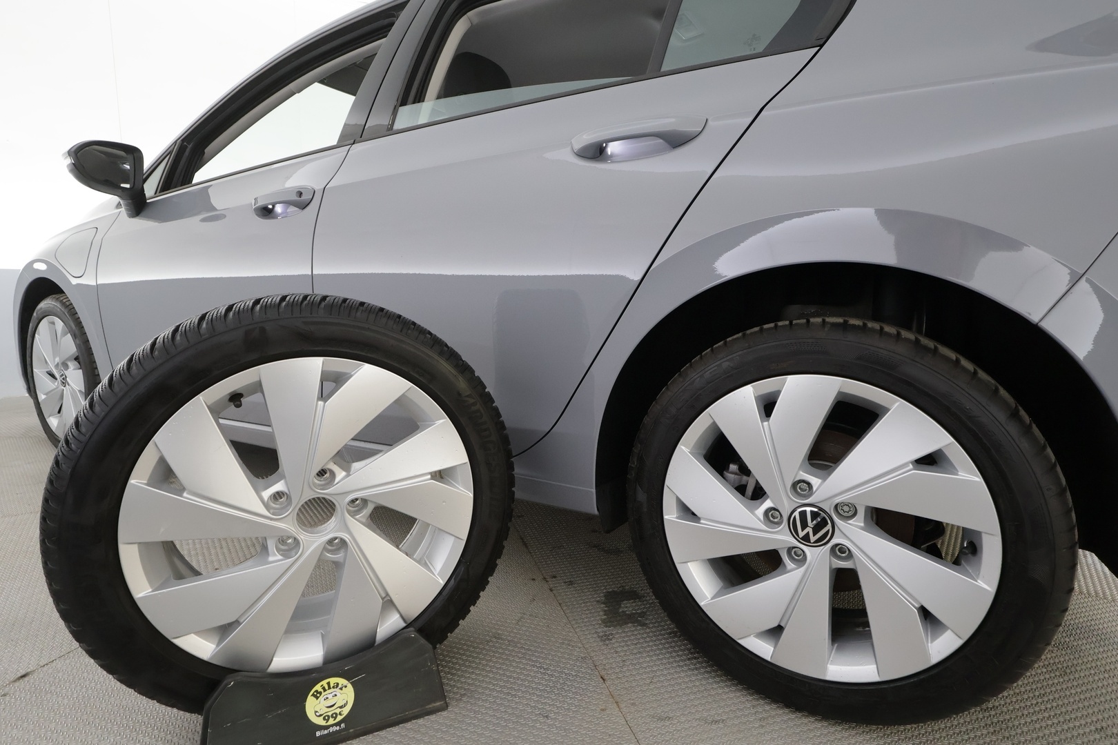 VOLKSWAGEN GOLF 2025