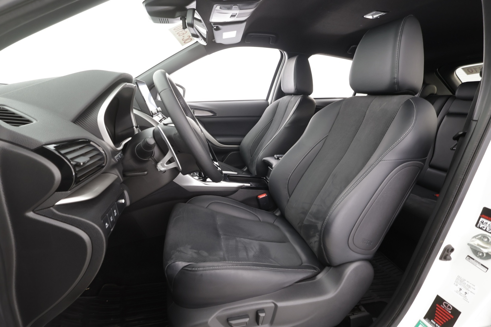 MITSUBISHI Eclipse Cross 2023