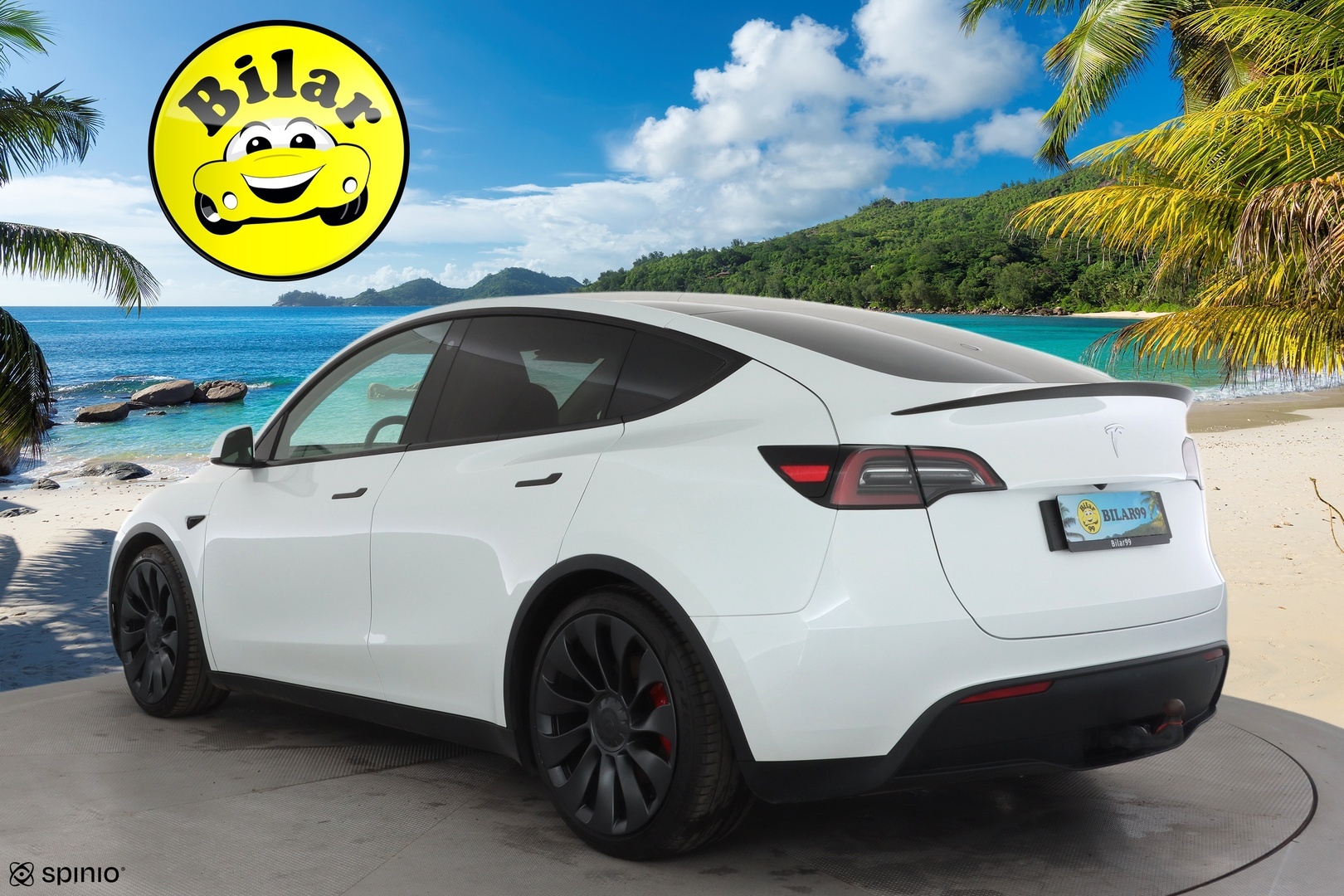 TESLA Model Y 2024