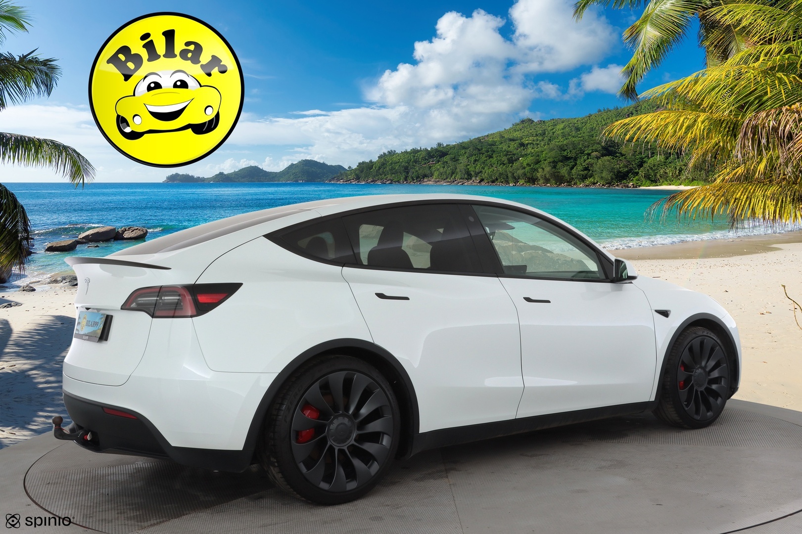 TESLA Model Y 2024