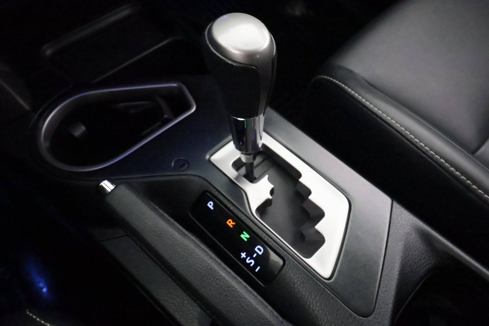 TOYOTA RAV4 2017