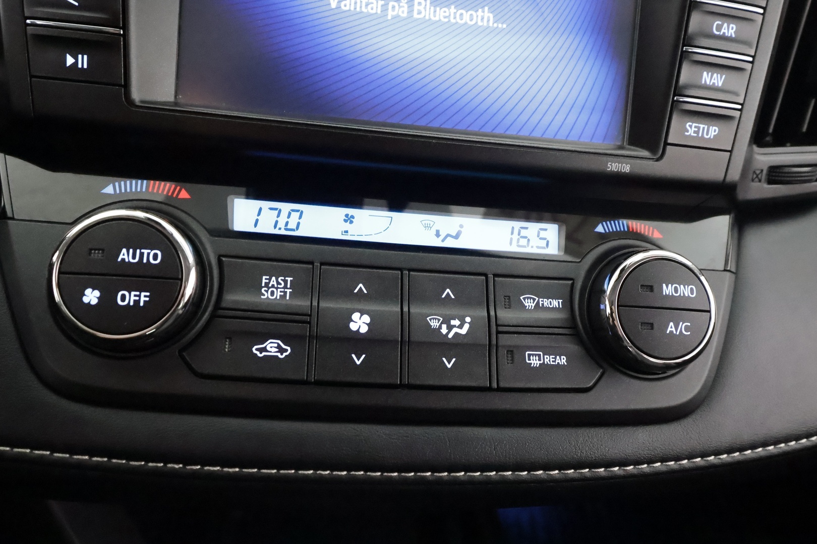 TOYOTA RAV4 2017