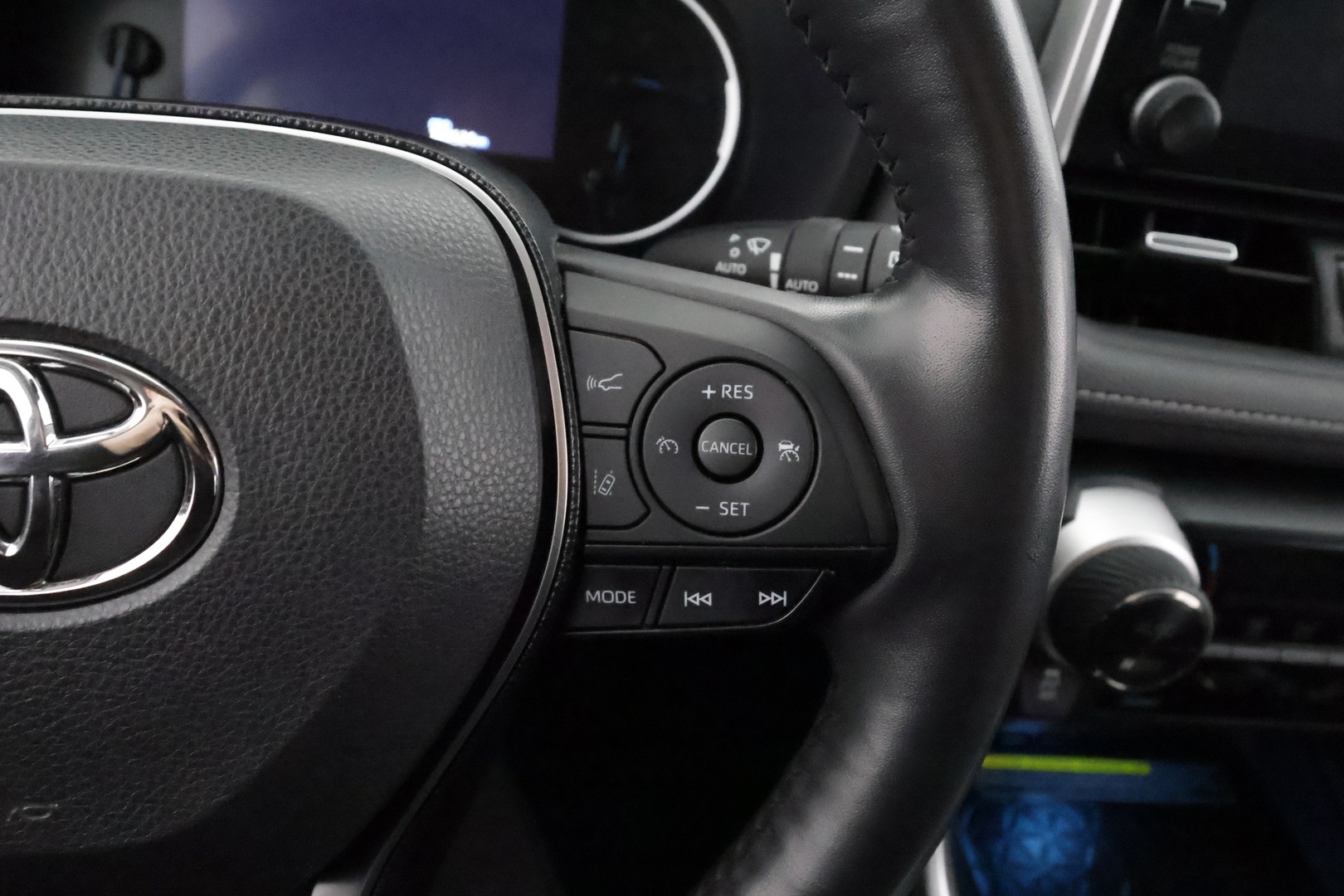 TOYOTA RAV4 2020