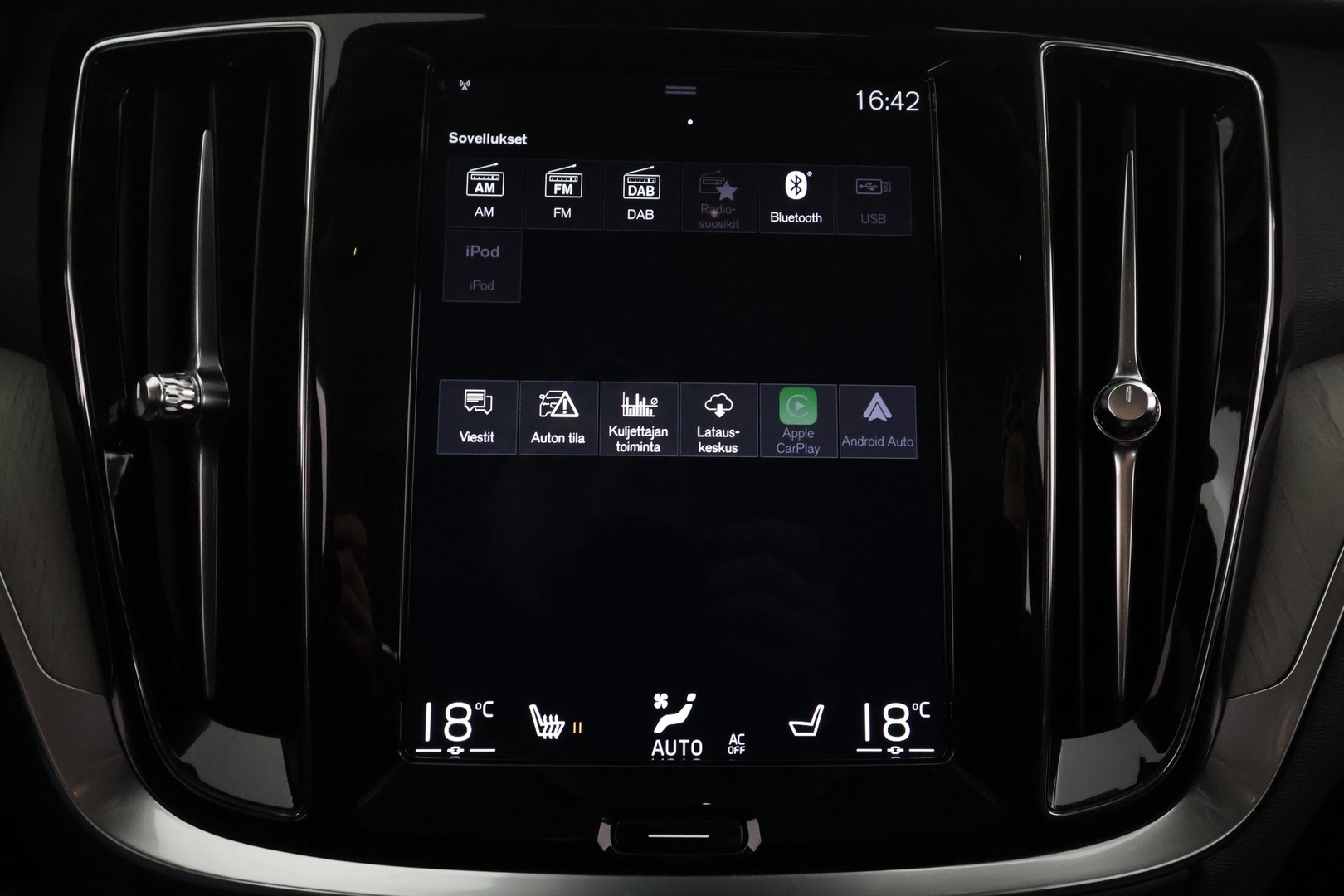 VOLVO V60 2019