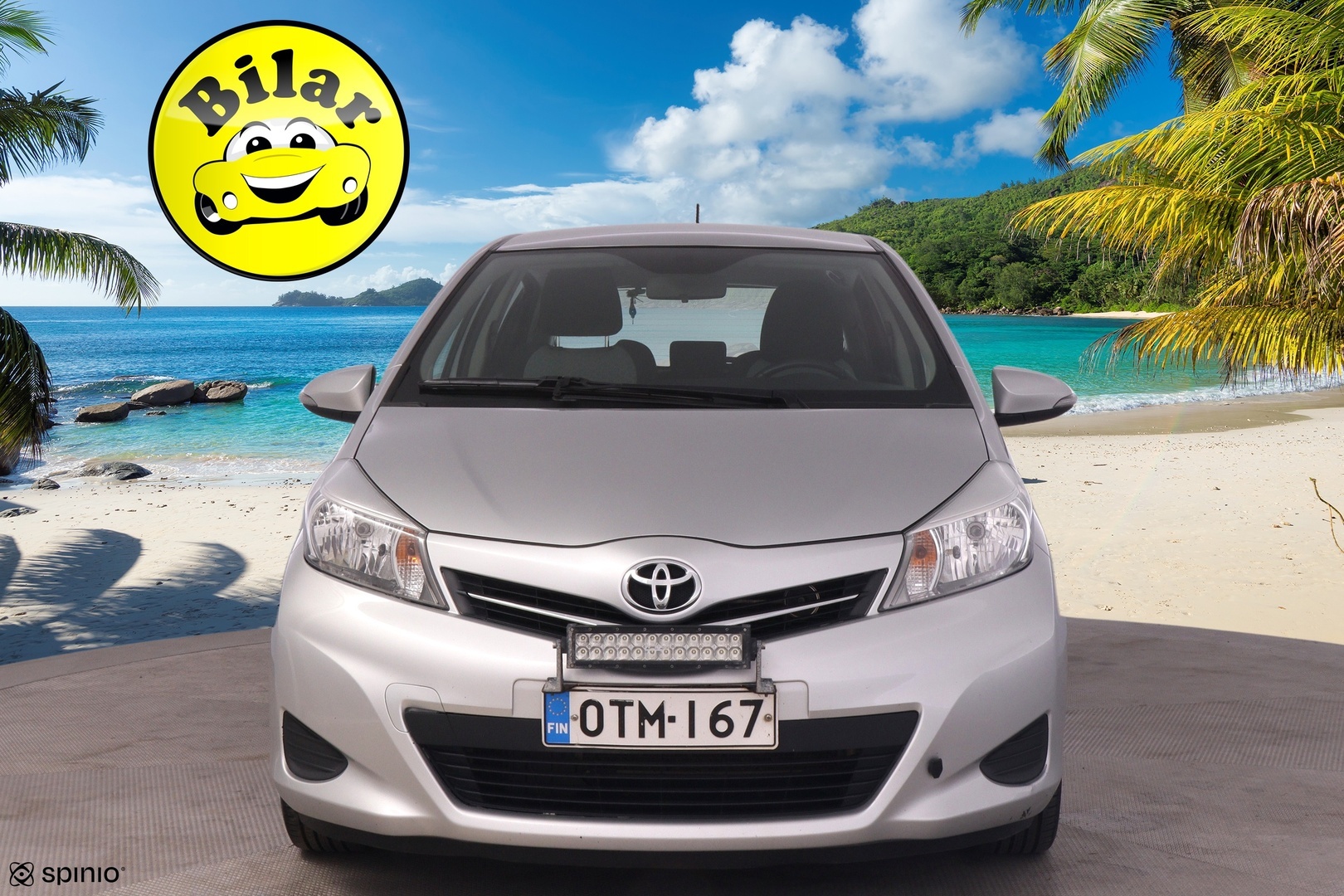 TOYOTA Yaris 2012