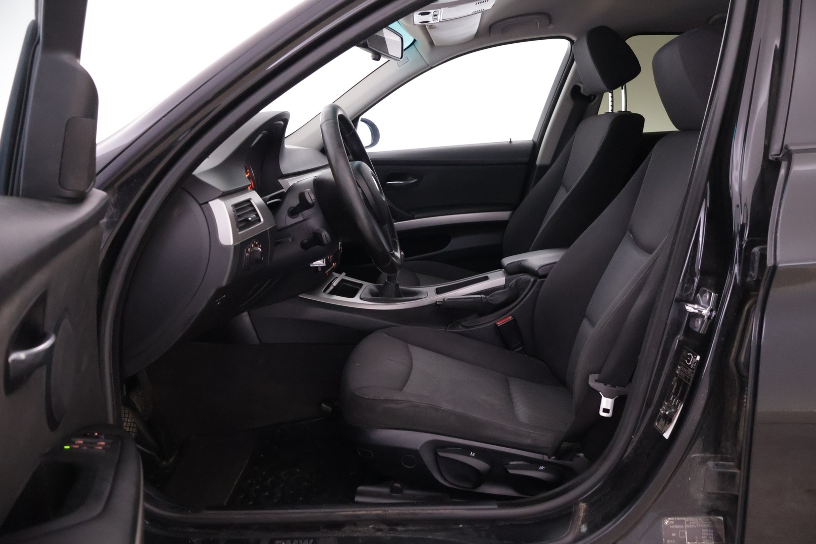 BMW 320 2008