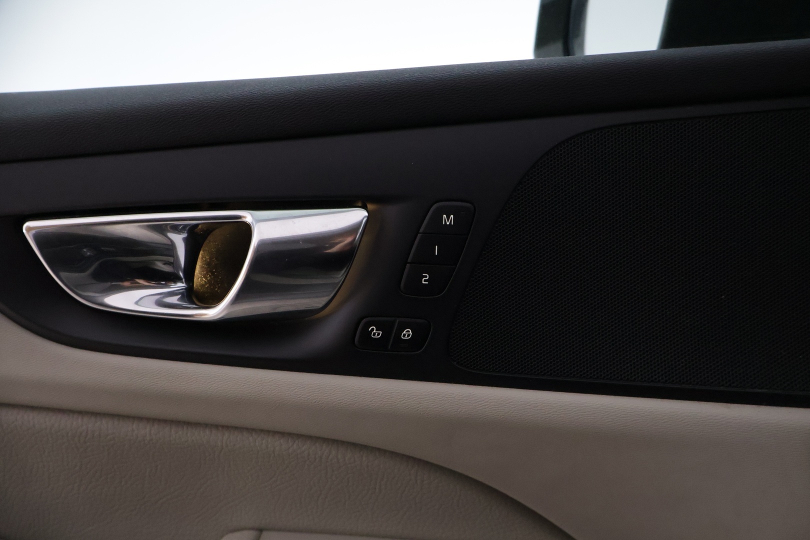 VOLVO V60 2019