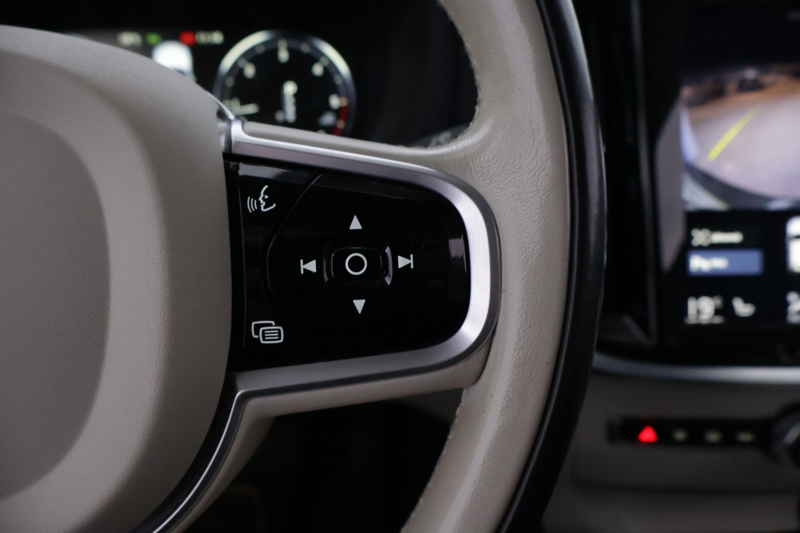 VOLVO V60 2019
