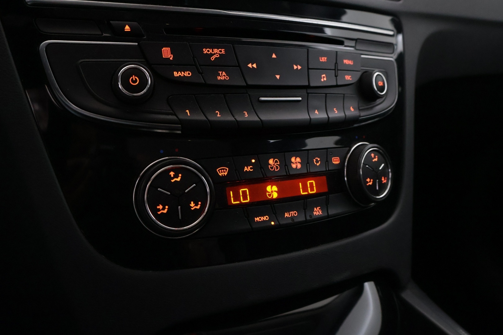 PEUGEOT 508 2012