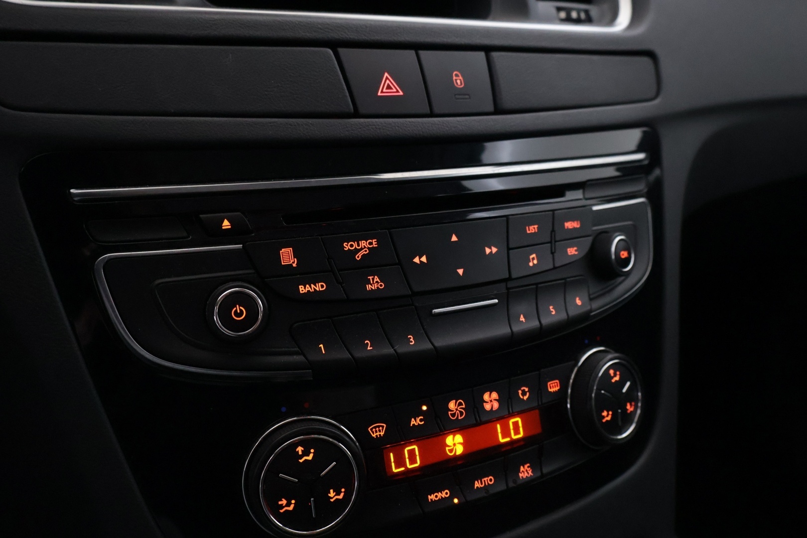 PEUGEOT 508 2012