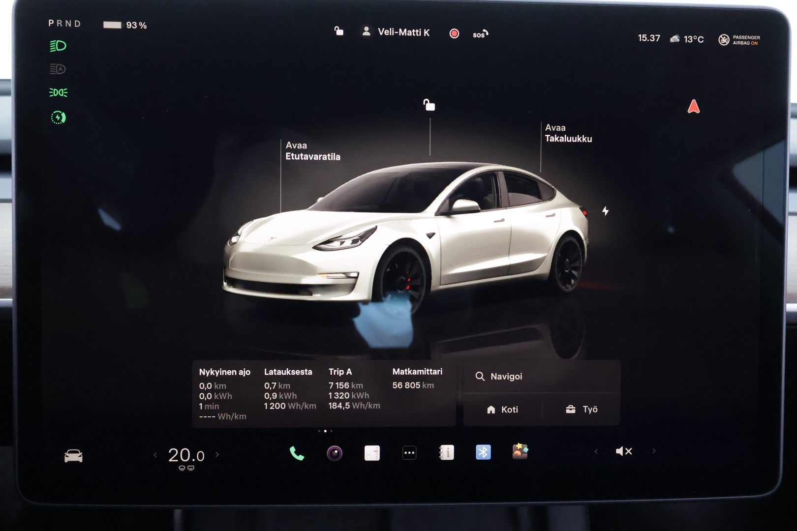 TESLA Model 3 2022