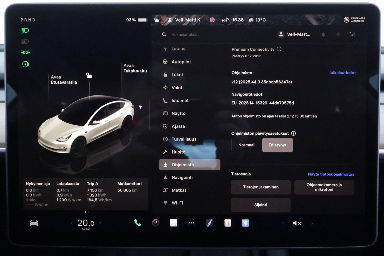TESLA Model 3 2022