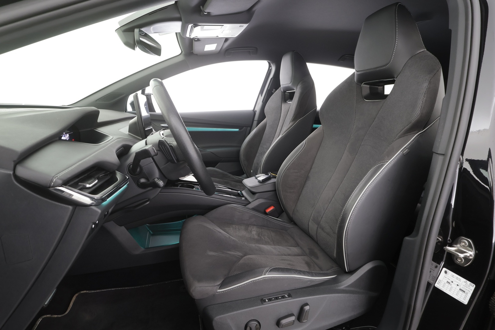 SKODA Enyaq 2023