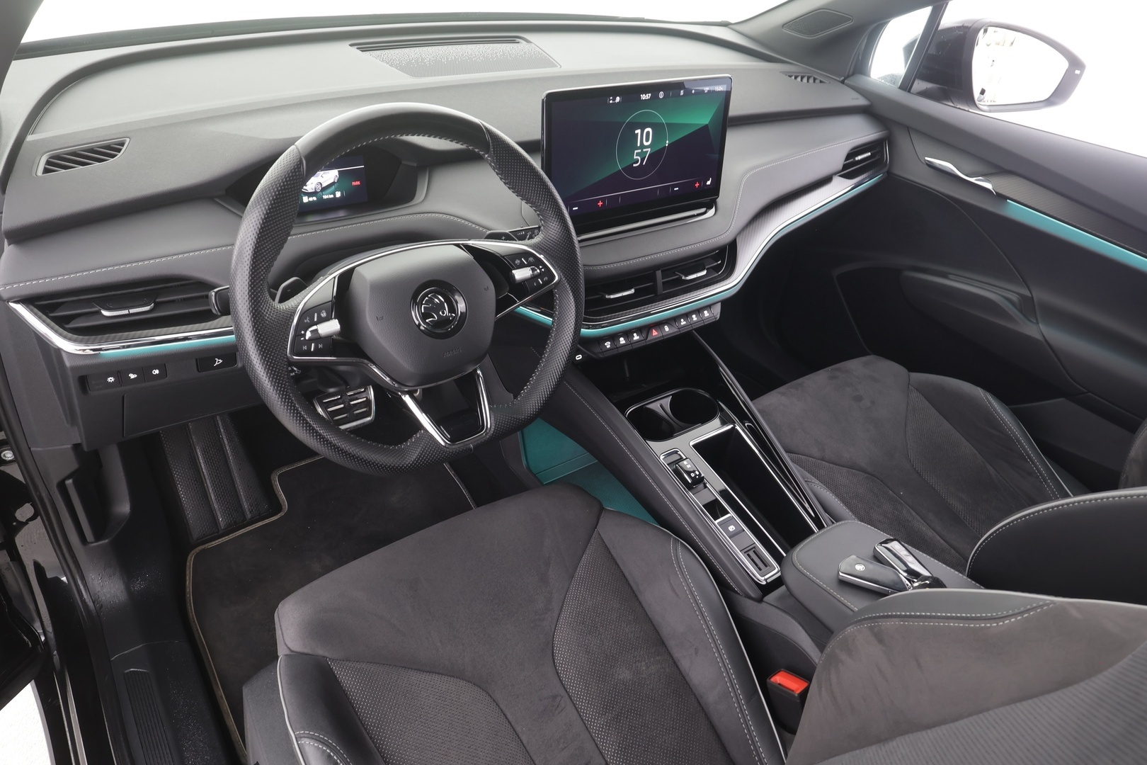 SKODA Enyaq 2023