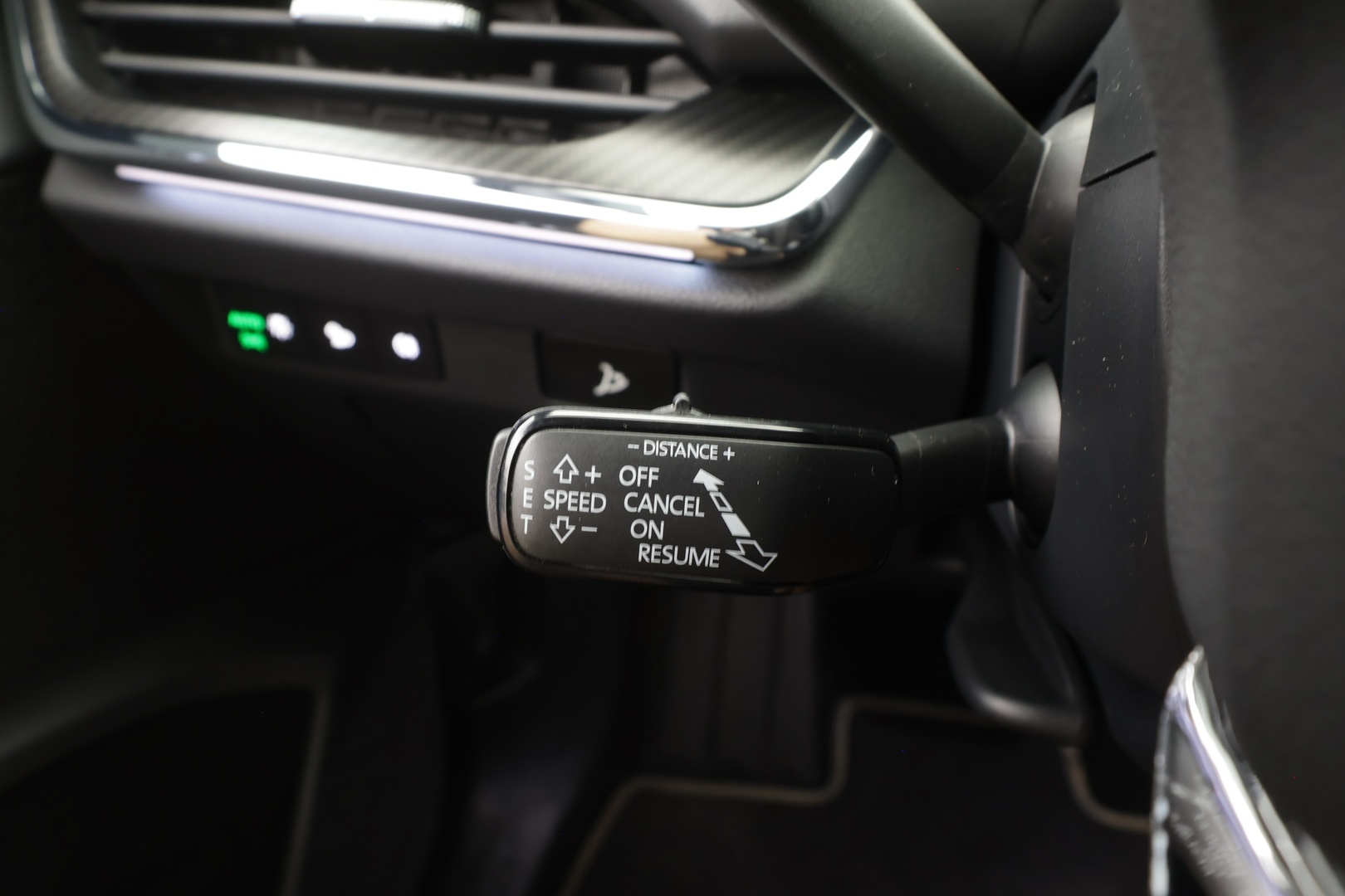 SKODA Enyaq 2023