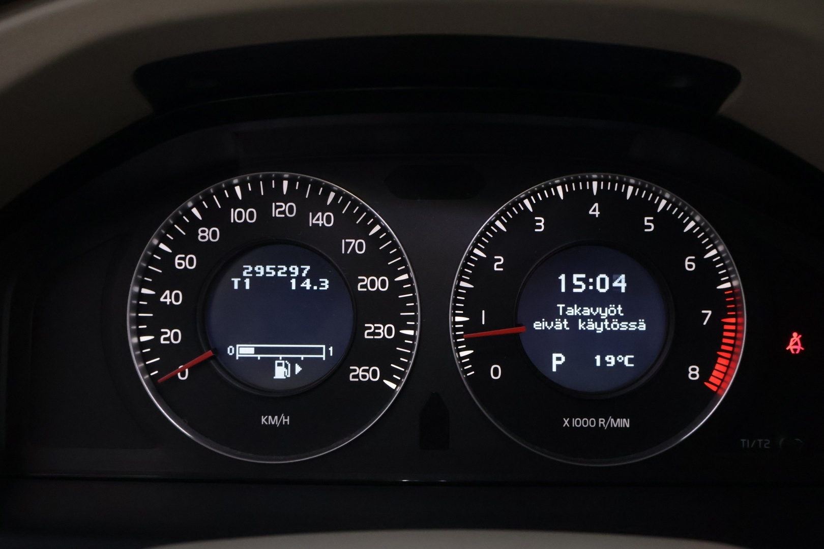 VOLVO V70 2008