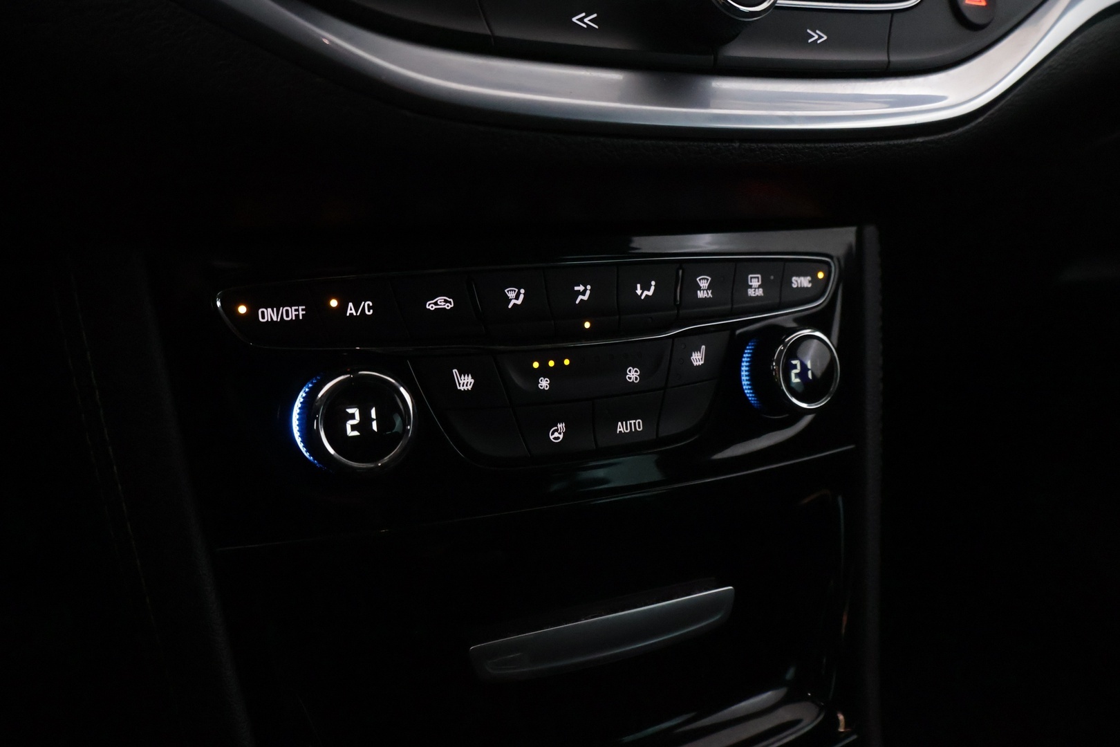 OPEL Astra 2016