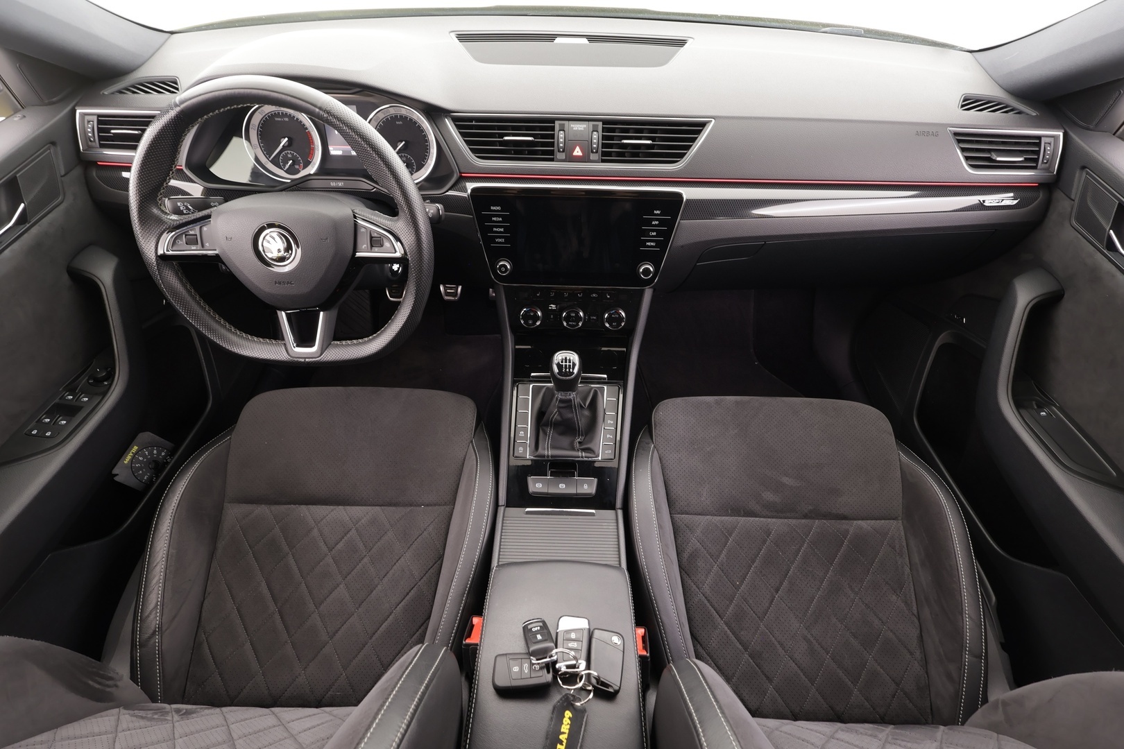SKODA Superb 2018