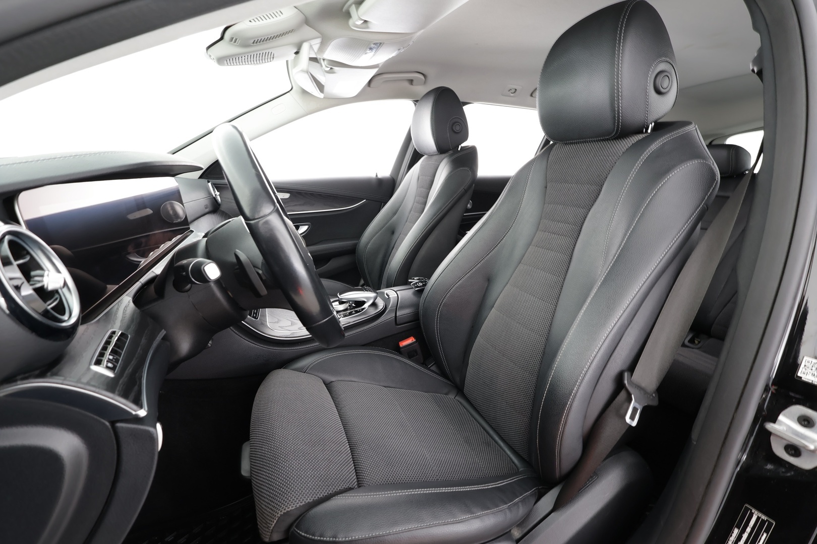 MERCEDES-BENZ E 2020