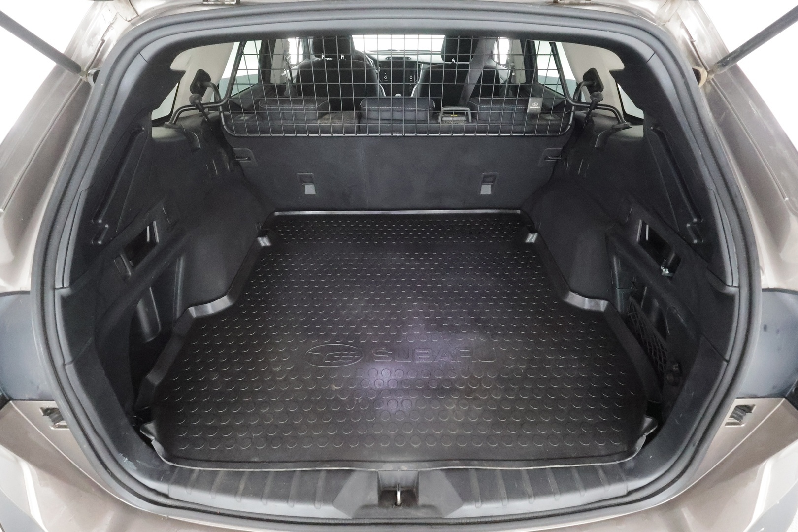 SUBARU Outback 2021