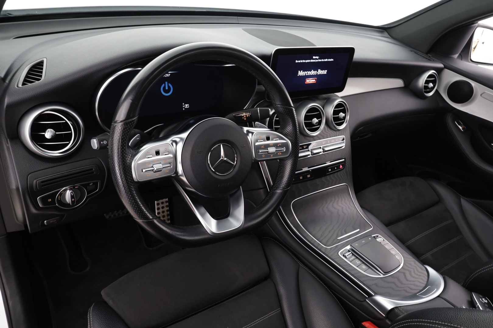 MERCEDES-BENZ GLC 2021