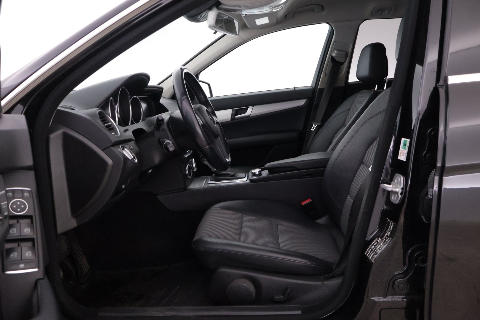 MERCEDES-BENZ C 2012