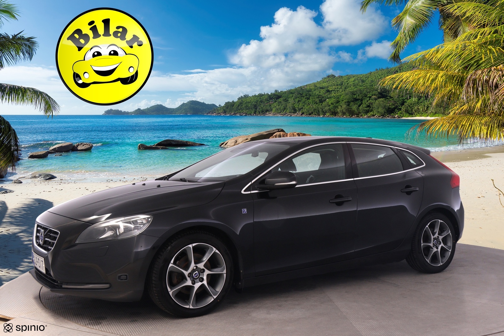 VOLVO V40 2015