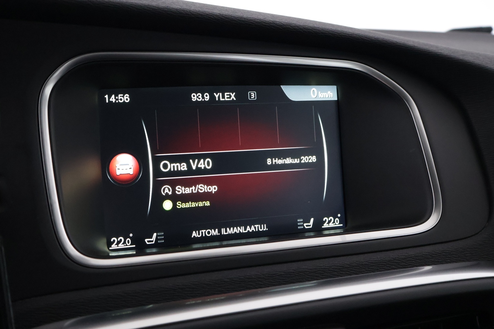 VOLVO V40 2015