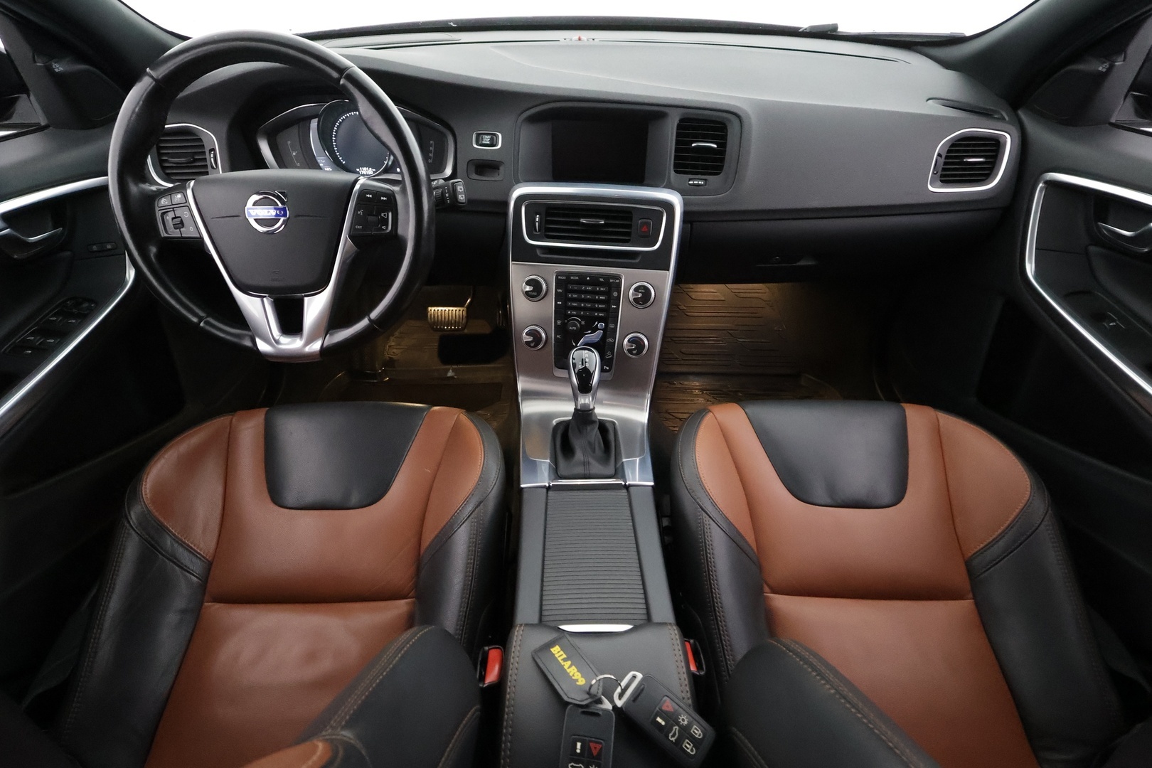 VOLVO V60 Cross Country 2016