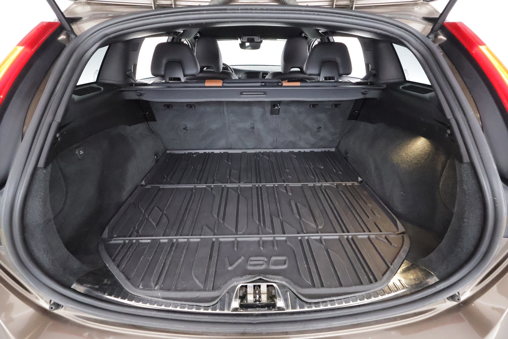 VOLVO V60 Cross Country 2016