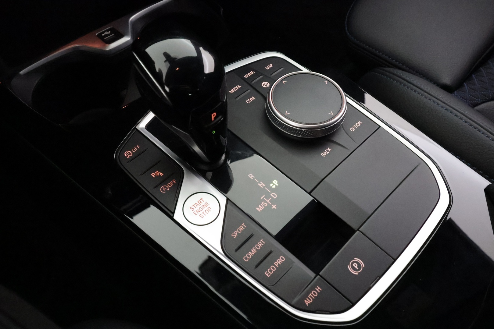 BMW 218 2023