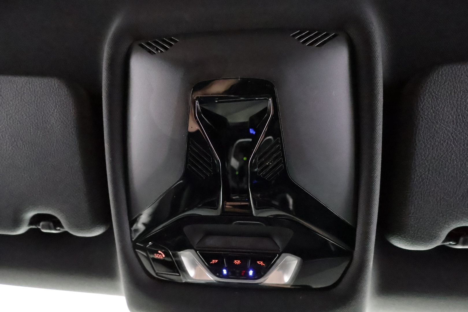 BMW 218 2023