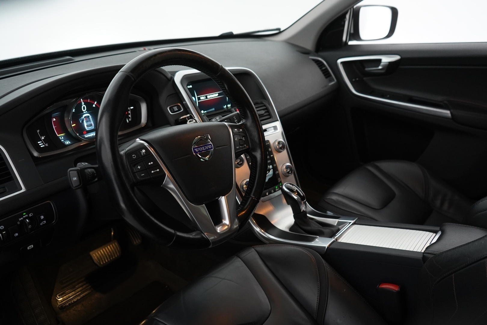 VOLVO XC60 2015
