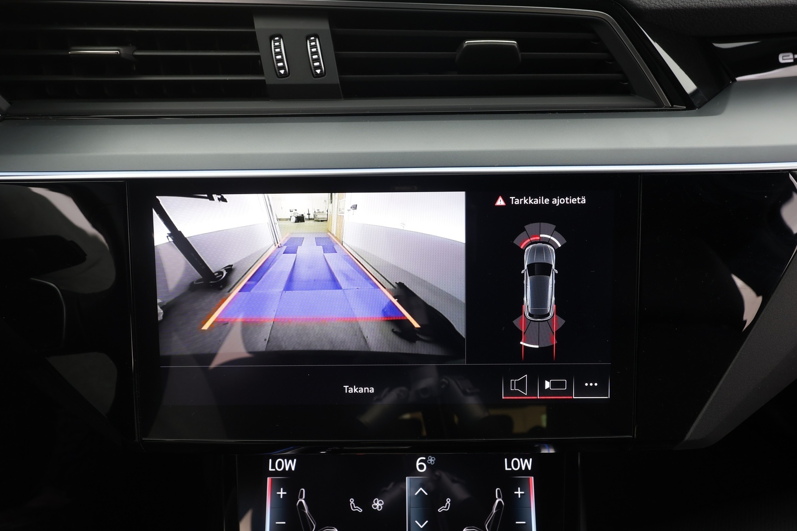 AUDI Q8 E-TRON 2024