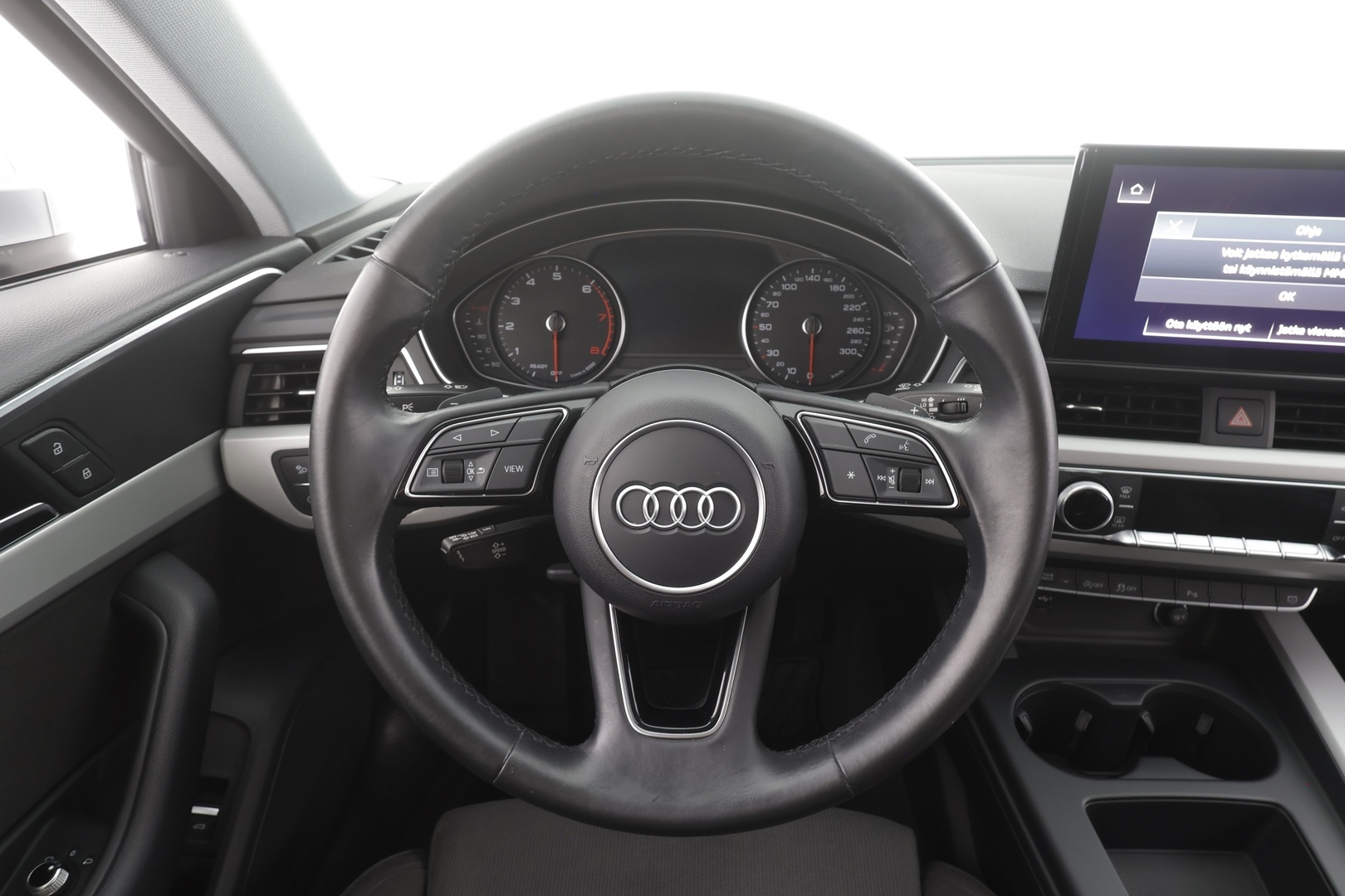 AUDI A4 2021
