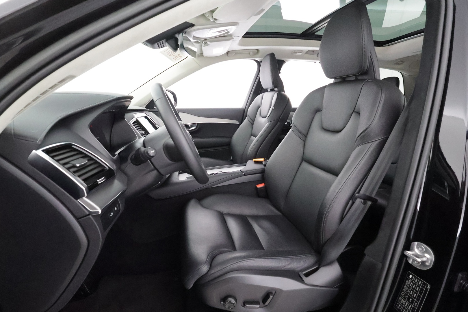 VOLVO XC90 2023